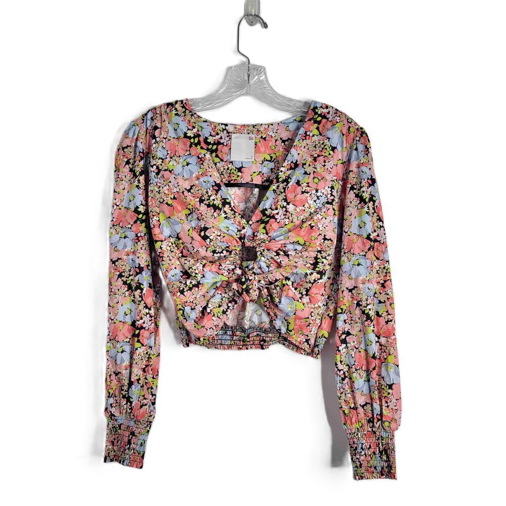 SO Black Floral Tie Front Long Sleeve VNeck Blouse Size Small